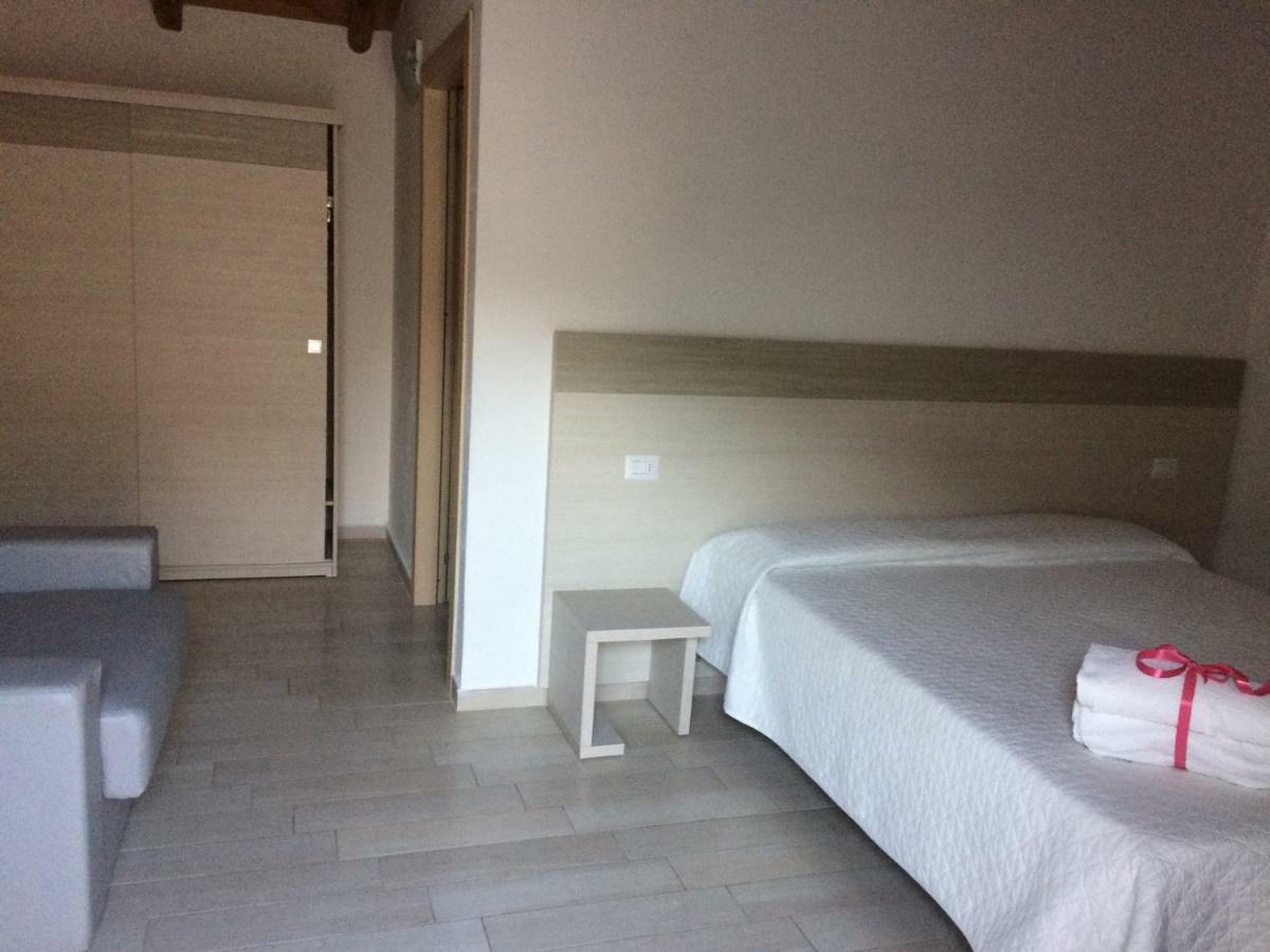Sole&Sale Bed & Breakfast San Teodoro  Exterior photo