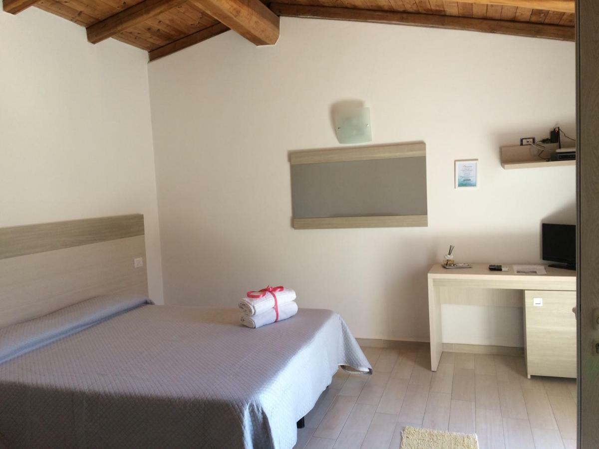 Sole&Sale Bed & Breakfast San Teodoro  Exterior photo