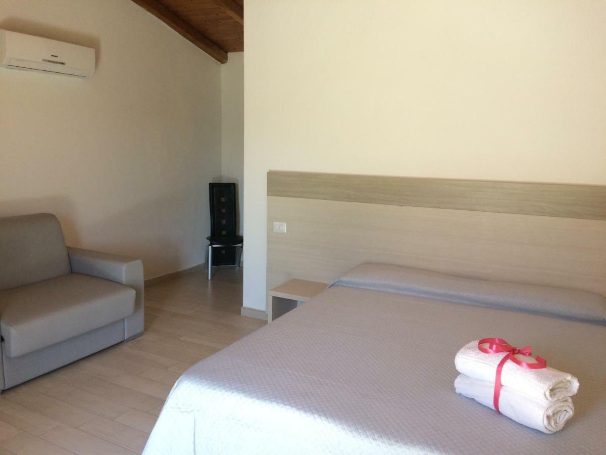 Sole&Sale Bed & Breakfast San Teodoro  Exterior photo